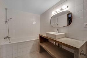 Maisons de vacances Charming house with large garden 1 hour from Paris : photos des chambres