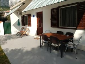 Tihana-ground floor with large terrace