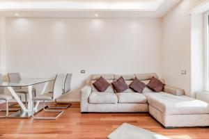 Luxury apartment front of Cavalieri Hilton Hotel