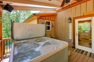 Near Main Street with Hot Tub Retreat in Hiawassee! - Cedar Cliff