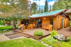 Unique Nordman Retreat 1 Mi to Priest Lake! - Ione