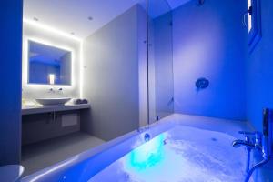 Double or Twin Room with Spa Bath