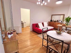 Magic Vienna Balcony Apartment