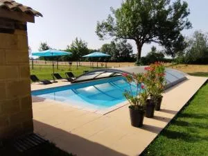 Studio cosy avec piscine partagée et étang privé, proche Bergerac et sites touristiques du Périgord - FR-1-616-207 - Bardou