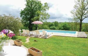 Maisons de vacances Amazing Home In Beauville With 2 Bedrooms, Private Swimming Pool And Outdoor Swimming Pool : photos des chambres