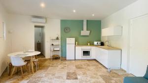 Appartements Le bastidon - Fontvieille : photos des chambres