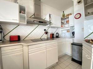Appartements Appartement T4 calme avec terrasse a La Baule, proche plage Benoit - FR-1-245-192 : photos des chambres