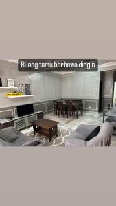 LEPAK-LEPAK HOMESTAY @ INDERA MAHKOTA