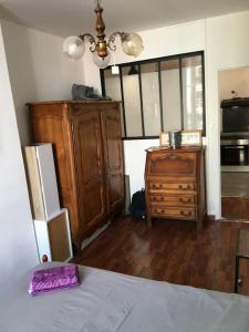 FLC-2 ROOMS, 6p, Lift, Balconies, Quiet, STATION 5 mins