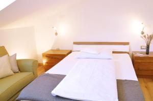 Standard Single Room - Attic room in Hotel Karin