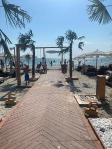Mamaia Beach Condos 1