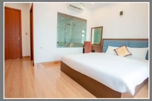 Duc Manh Hotel (Đức Mạnh Hotel)