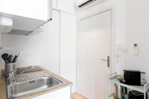 Comfortable studio W balcony Cannes center TGV