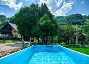 Voinescu House - Natural Living & Eating