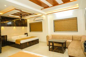 S S RESIDENCY