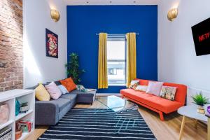 LARGE DUPLEX Apartment in CITY CENTRE! LIME STREET! FOOTBALL! Ideal for Stag and Hen Do Stays!