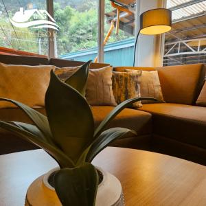 Mirador Old-Time House walking distance to Lourdes Grotto