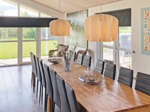 Three-Bedroom Holiday home in Oksbøl 27