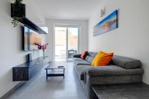 Central Sliema 3-Bedroom Retreat