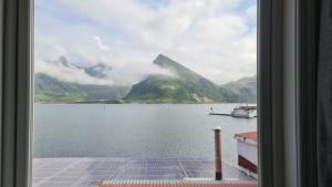 Lydersen Rorbuer Hostel & Apartments