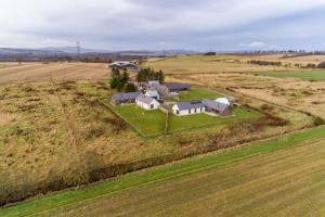 The Den, Architect Designed Barn, Beautiful Location