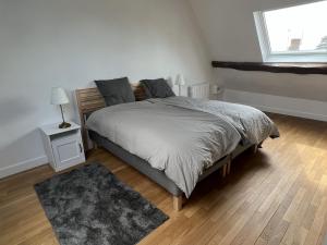 Villas Maison Proche VERSAILLES ORLY PARIS PARKING GRATUIT : photos des chambres