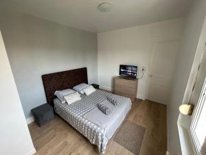 Appartements La cle de FA - Fibre Wifi - Parking - Calme et tranquilite : photos des chambres