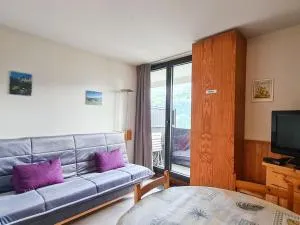 Studio lumineux avec balcon Sud, centre station, 4 pers, casier à ski, proche pistes et commerces - FR-1-425-80 - فلان