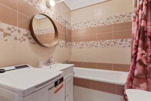 Apartment 20 minutes from city center w Netflix, Coffee or Tea & Parking