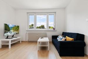 Apartment 20 minutes from city center w Netflix, Coffee or Tea & Parking