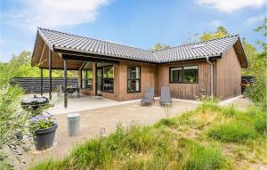 Beautiful Home In Rømø With Kitchen