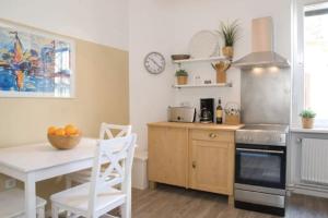 Two-Bedroom Apartment room in FBApartments