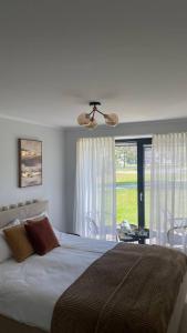 Three By The Sea apartments at Albatross Home