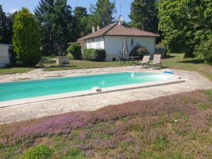 Maisons de vacances Charmante propriete, piscine, Zoo Beauval, Chateaux Loire : photos des chambres