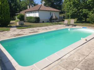 Maisons de vacances Charmante propriete, piscine, Zoo Beauval, Chateaux Loire : photos des chambres