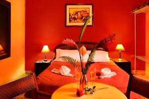 Cesars Tropical Hotel