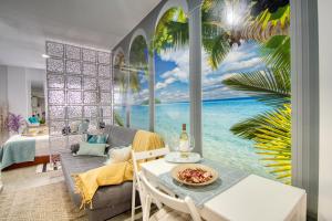 ALHAMAR apartment beachfront in Calahonda