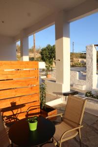 Oasis Rooms & Studios in Galissas Syros Greece