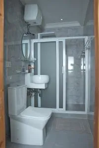 Spacious 3 bed house Spintex East Airport Accra Ghana - Ajiringano