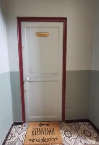 Appartements Petit appart entier au coeur des REMPARTS - Netfix et connection fibre gratuits : photos des chambres