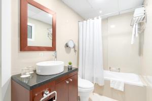 One Bedroom Club Suite room in Golden Sands Hotel