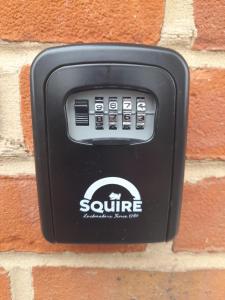 Spacious 4-Bedroom House in Aylesbury Ideal for Contractors Professionals or Larger Families