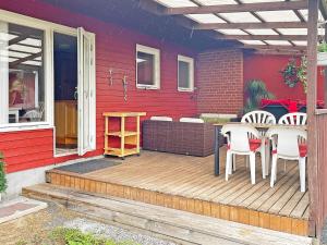 6 person holiday home in DIÖ-By Traum