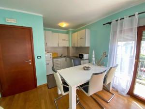 Apartment Center Adria