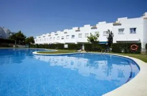 SunAndBed Cumbres Salou - Салоу