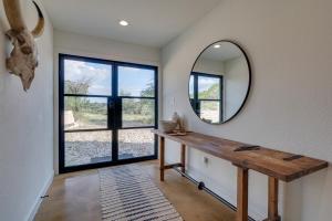 Fire Pit and Deck Secluded Dripping Springs Retreat