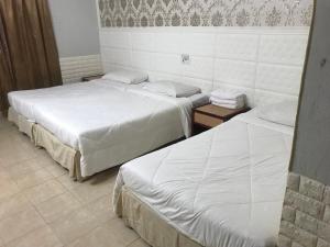 Lily Budget Hotel
