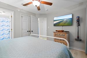 Turtles Nest, East Unit 207