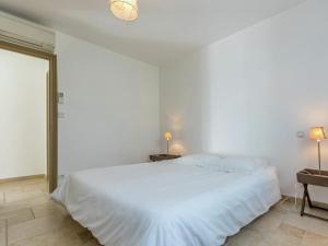 Appartements Lavish Apartment in Montauroux with Swimming Pool : photos des chambres