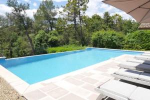 Appartements Lavish Apartment in Montauroux with Swimming Pool : photos des chambres